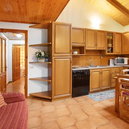 Florin Apartman *