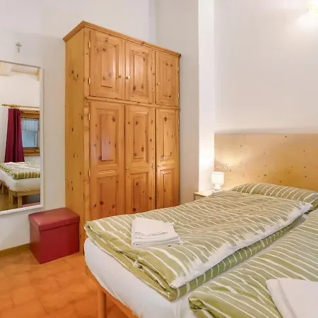 Florin Apartman *